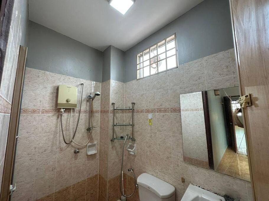Muslim Suite Home @ Airport Bayan Lepas Penang Luaran gambar